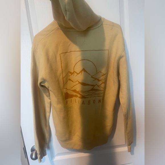 Billabong Women’s Size Small Yellow Hoodie. - Picture 2 of 2